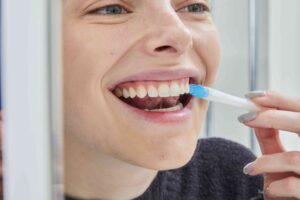 Nine Ways to Whiten Discolored Teeth